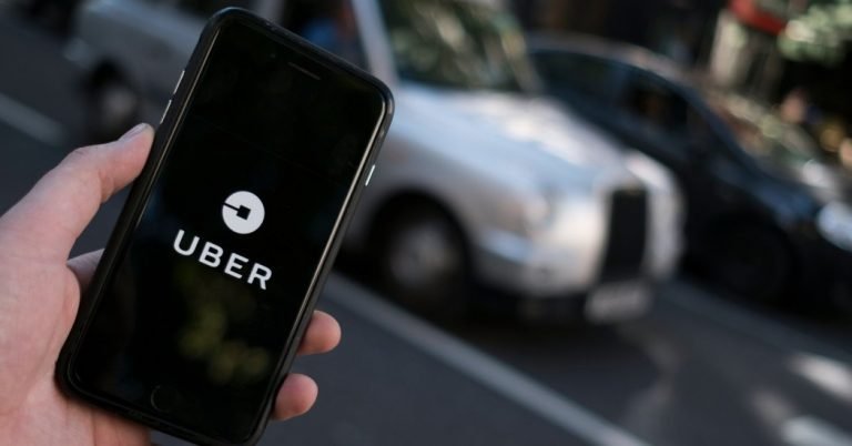 Uber e Ifood são fonte de renda para 4 milhões de Brasileiros