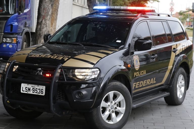 PF busca ‘laranjas’ na sede do PSL em Minas Gerais