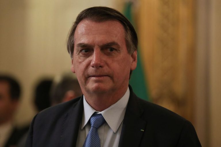 Bolsonaro conversará com Moro sobre vazamentos da Lava Jato