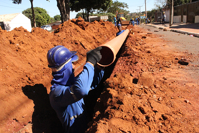 Brasil negocia US$ 500 milhões com Brics para saneamento