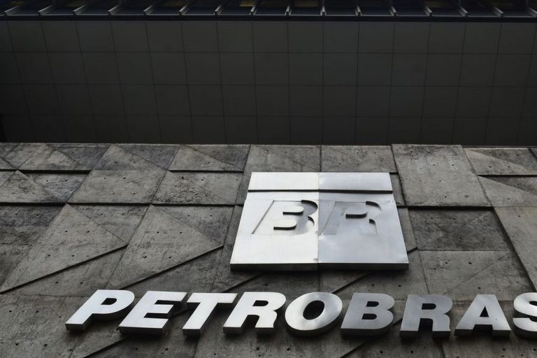 Petrobras tem lucro líquido recorde de R$ 18,9 bilhões