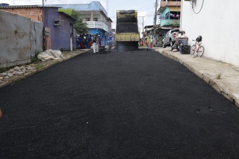 Prefeitura de Coari vai asfaltar 4 ruas por R$ 1,6 milhão