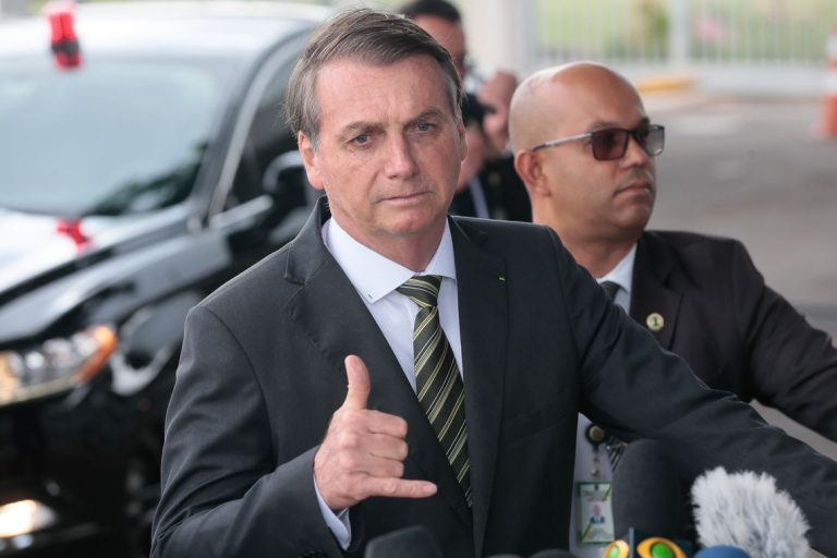 Bolsonaro elogia Weintraub e diz que não pretende ‘trocar 1 ministro que seja’