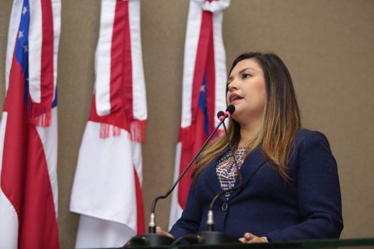 Joana Darc destina 50% do seu salário em combate a pandemia