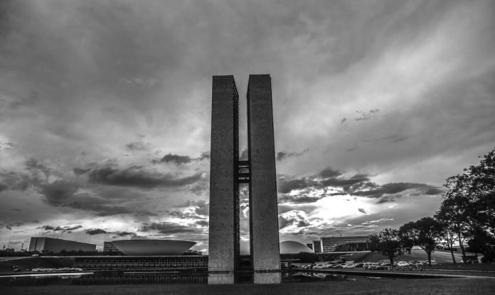 Brasília 60 Anos - Congresso Nacional Socorro para estados e municipios