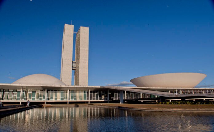Foto: Internet senado aprova lei de saneamento