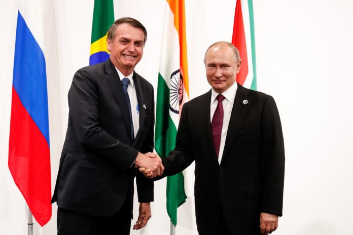 28/06/2019 Reunião Informal do BRICS Bolsonaro conversa com Putin