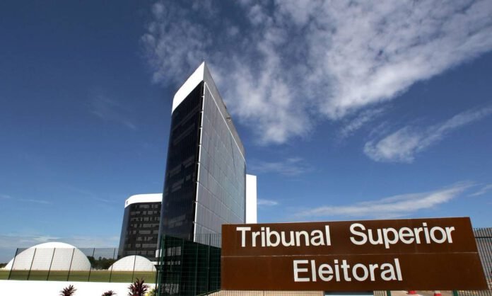 Foto: Internet tse adia eleicoes