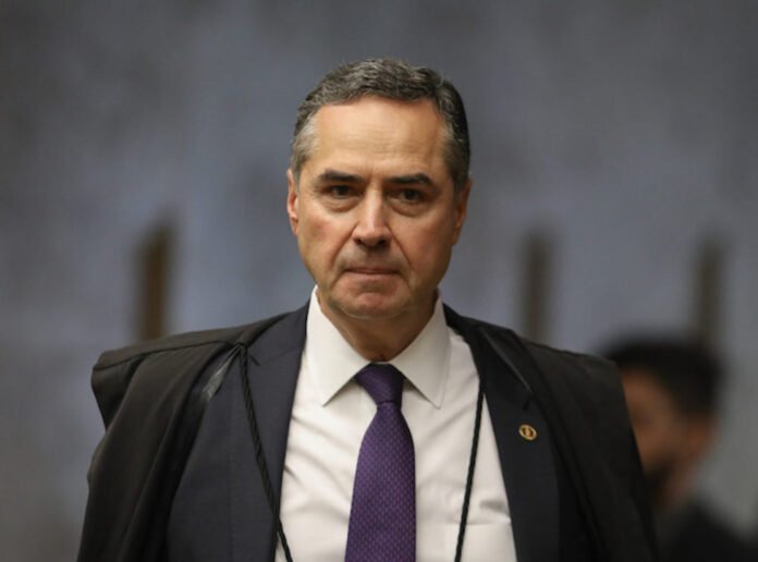 STF-Sessao-RobertoBarroso-ForumPrivilegiado-23nov2017_FotoSergioLima Barroso quer adiar eleições 2020
