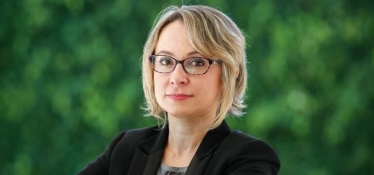 Erika Marena é exonerada