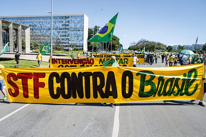 STF-contra-bolsonaro Apoiadores do presidente Bolsonaro são alvos da PF