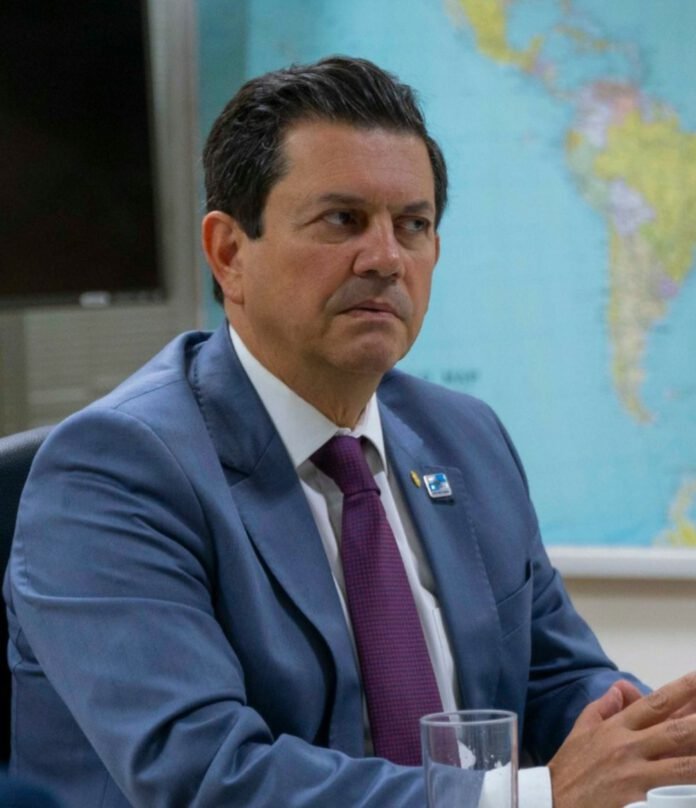 Foto: Internet Otavio Leite deixa secretaria de turismo RJ