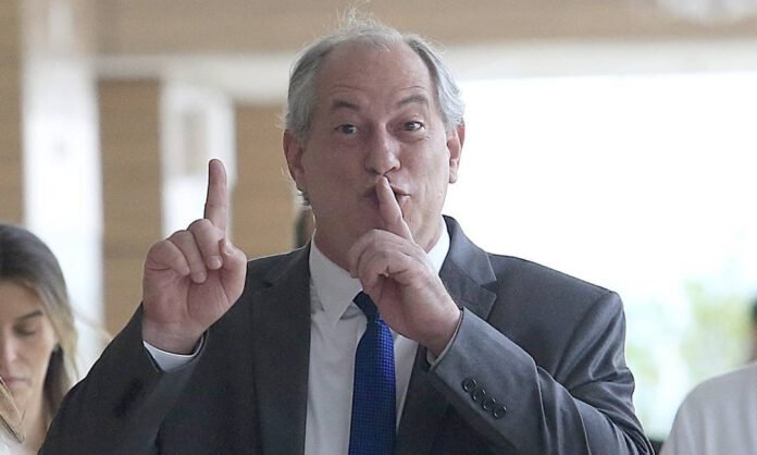 Foto: Reprodução Ciro Gomes ataca saída de Abraham