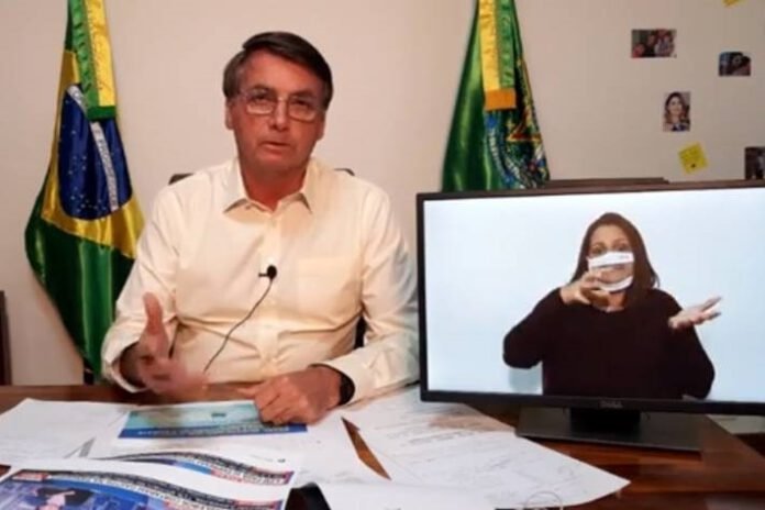 Foto: Internet Bolsonaro na Live 16/07
