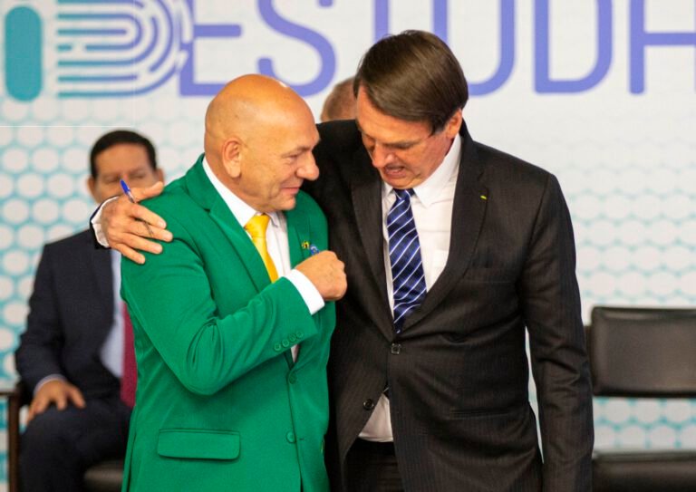 Luciano Hang nega ser bolsonarista