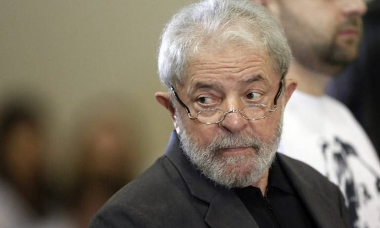Lula deve mais de R$ 1,1 milhão aos cofres públicos