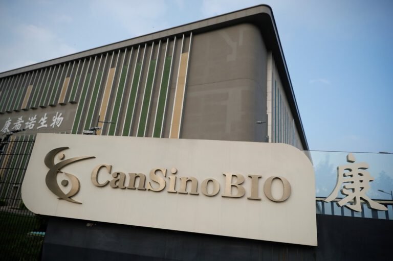 China concede 1ª patente de vacina contra Covid à CanSino