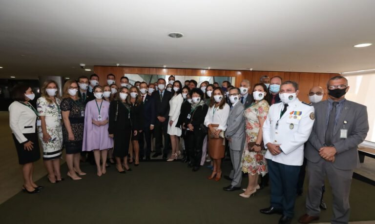 JB com médicos