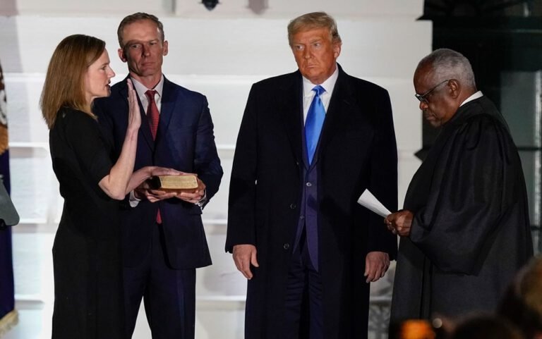 Amy Coney e Trump