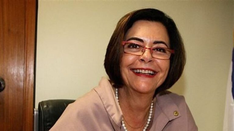 Ana Arraes toma posse como presidente do TCU