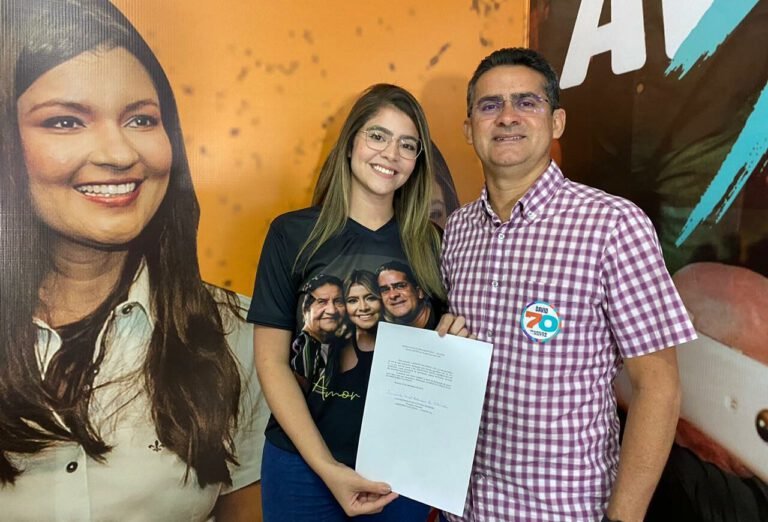 Fernanda, filha de David Almeida, assume presidência nacional do Avante Jovem