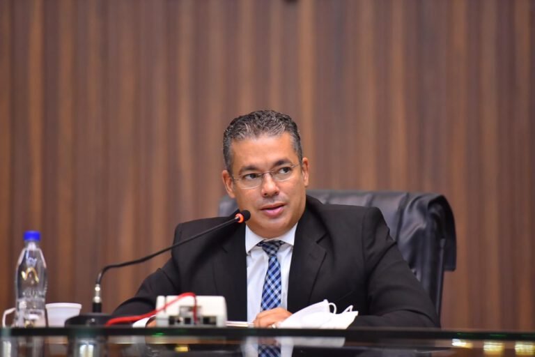 ALE aprova Josué Neto para conselheiro do TCE-AM