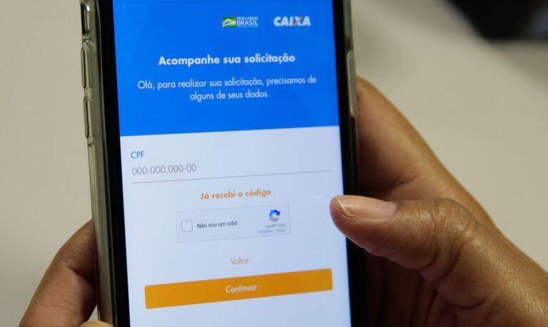 Auxílio emergencial de R$ 600 pode ir até abril