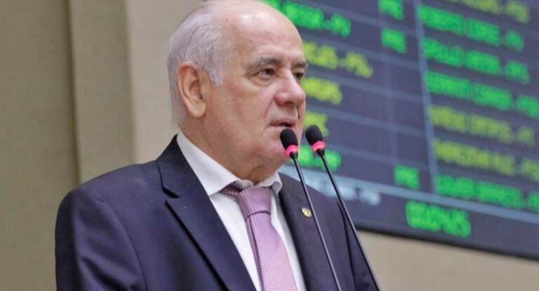 ‘Vacinar é a nossa única arma’, diz Serafim sobre recorde de vacinados em Manaus