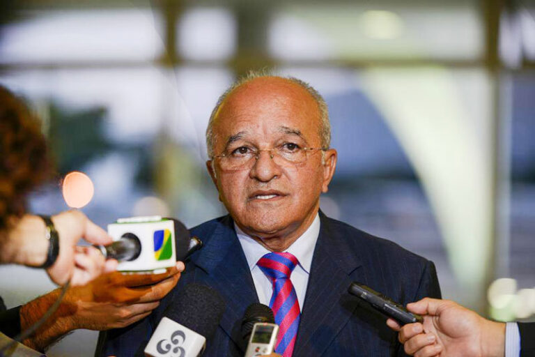 Justiça suspende decisão contra o ex-governador José Melo por contrato na Copa de 2014