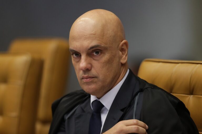 Ministro determina que Daniel Silveira passe por audiência de custódia