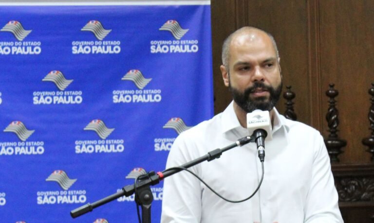 Covid-19: prefeito de SP confirma primeira morte por falta de leito em UTI