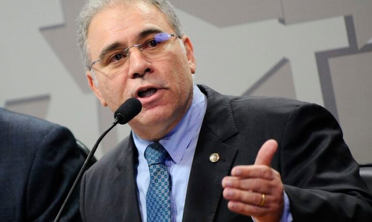 Senado deve ouvir Queiroga no dia 25 sobre vacinas e leitos em UTIs