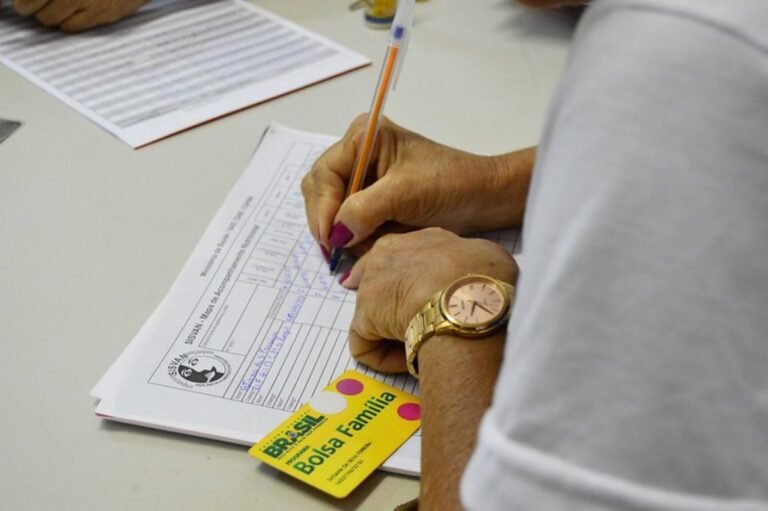 Governo adia para dia 31 reinício de bloqueio e suspensão de benefício
