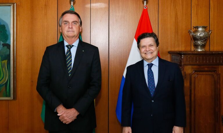 Chanceler do Paraguai pede apoio do Brasil no combate à pandemia