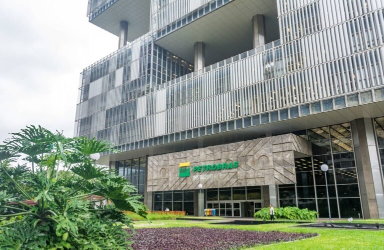 Governo indica mais dois nomes para Conselho da Petrobras