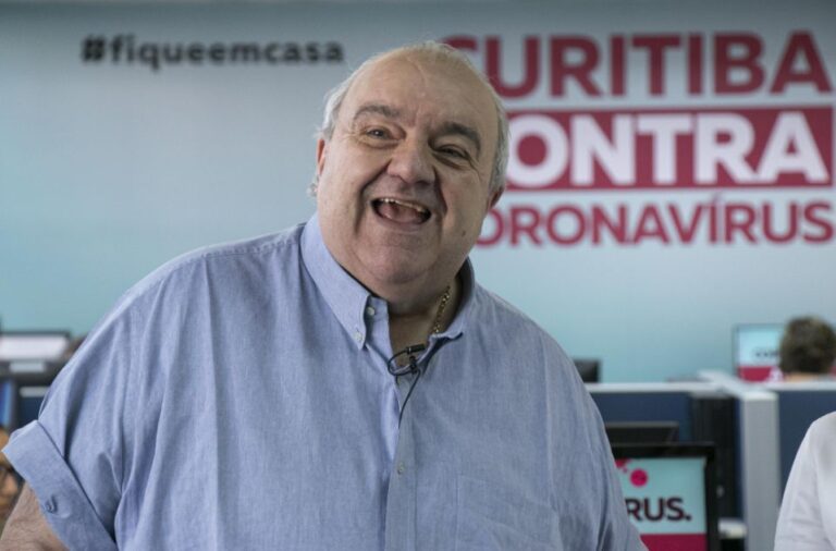 Prefeito Rafael Greca cria PL para multar quem distribuir comida a sem-teto sem autorização em Curitiba