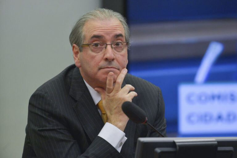 Cunha, ex-vice-governador e outros 5 viram réus por esquema de propina