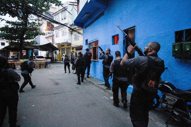 Operação policial no Rio de Janeiro gera polêmica entre deputados