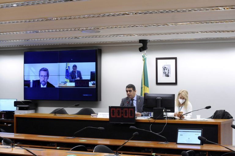 Conselho de Ética ouve Daniel Silveira e Coronel Tadeu na terça-feira
