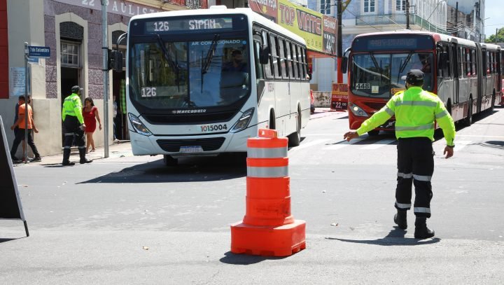 Ônibus Voltam a circular em Manaus com frota reduzida; Confira as linhas