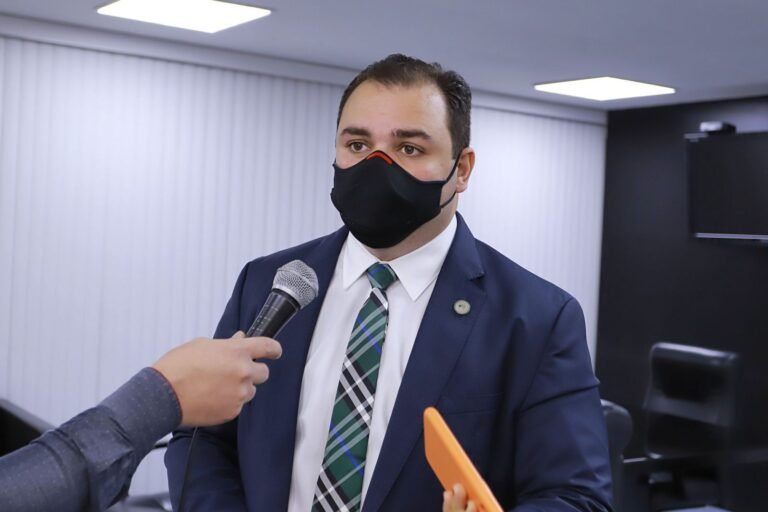 Deputado Roberto Cidade está confiante em recurso contra liminar que suspendeu a CPI da Energia no AM