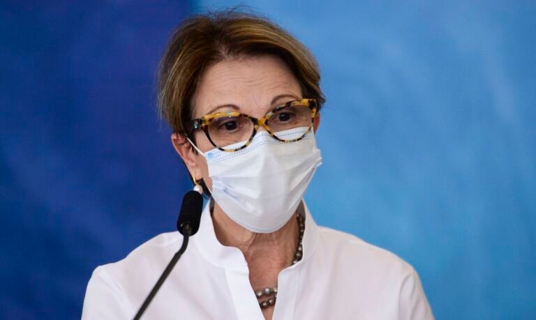 Ministra Tereza Cristina é diagnosticada com covid-19
