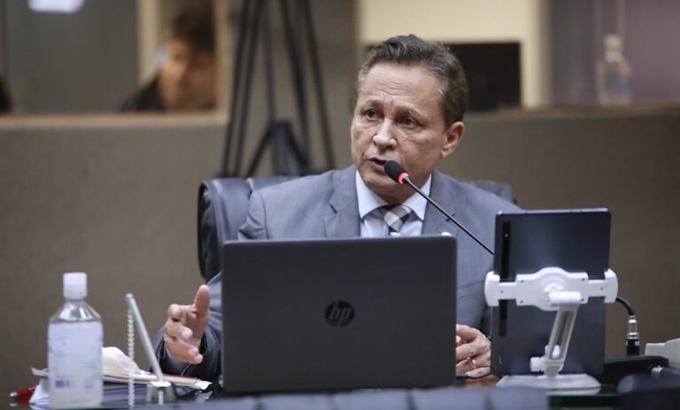 Adjuto Afonso e Roberto Cidade abrem debate sobre regulamentação do garimpo no AM