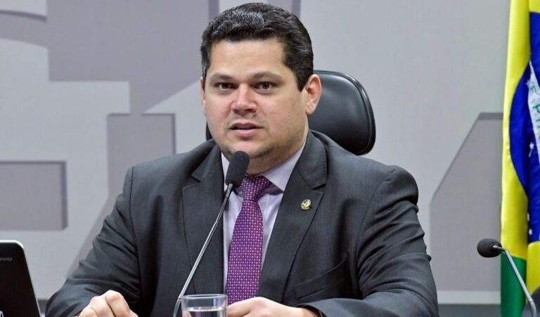 Reforma tributária estará na pauta da primeira reunião de 2022, confirma presidente da CCJ