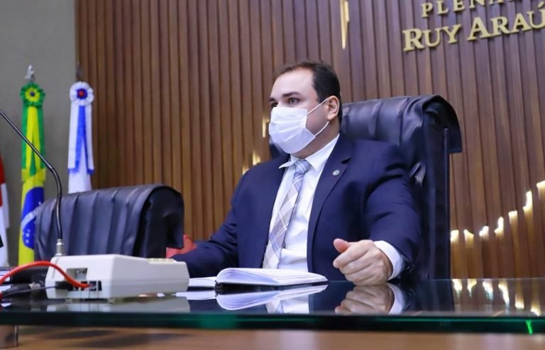 Roberto Cidade quer criar política estadual de incentivo a cursos sociais, populares e comunitários