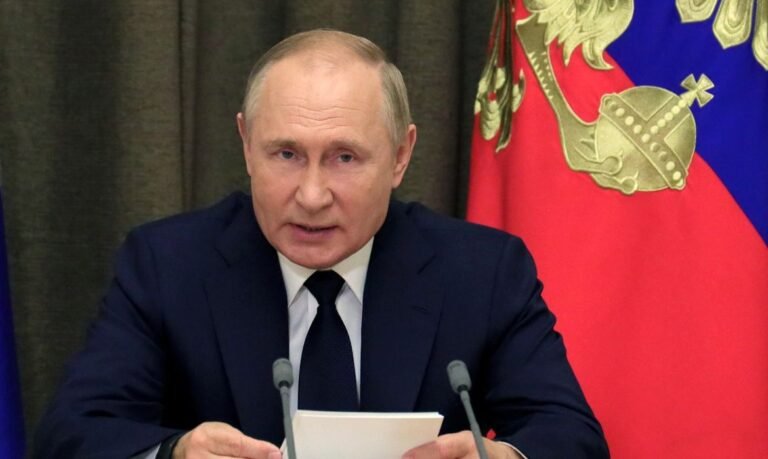 Putin acusa Estados Unidos de tentarem atrair Rússia para guerra