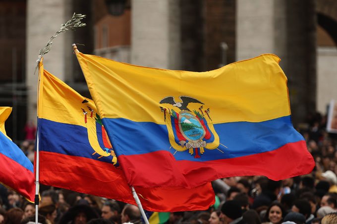 Parlamento do Equador aprova regras para aborto em casos de estupro