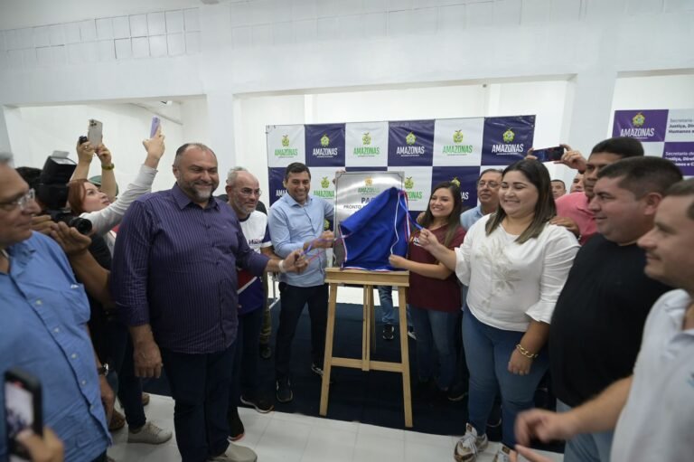 Após solicitação da deputada Joana Darc, PAC é inaugurado em Presidente Figueiredo