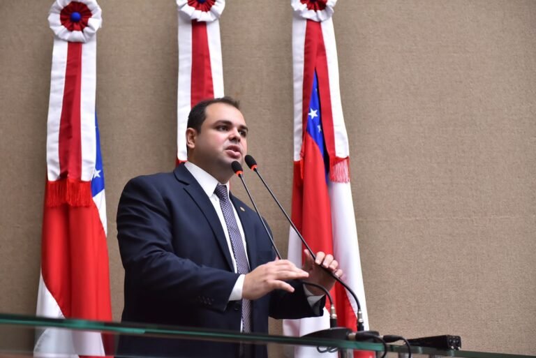 Deputado Roberto Cidade subscreve representação proposta por Alessandra Campelo para apuração de agressões cometidas pelo prefeito de Borba