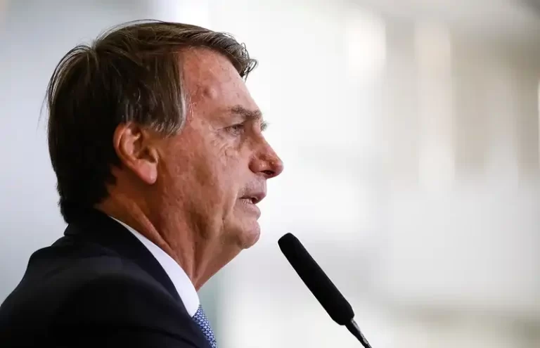 TSE nega pedido para tirar sigilo de investigação contra Bolsonaro